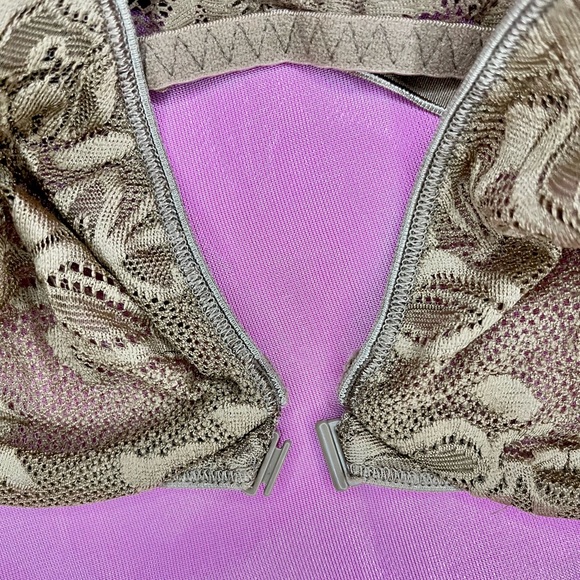 NEW Victoria’s Secret 36B Convertible Vintage Front Closure Lace Underwire Bra - Picture 6 of 12